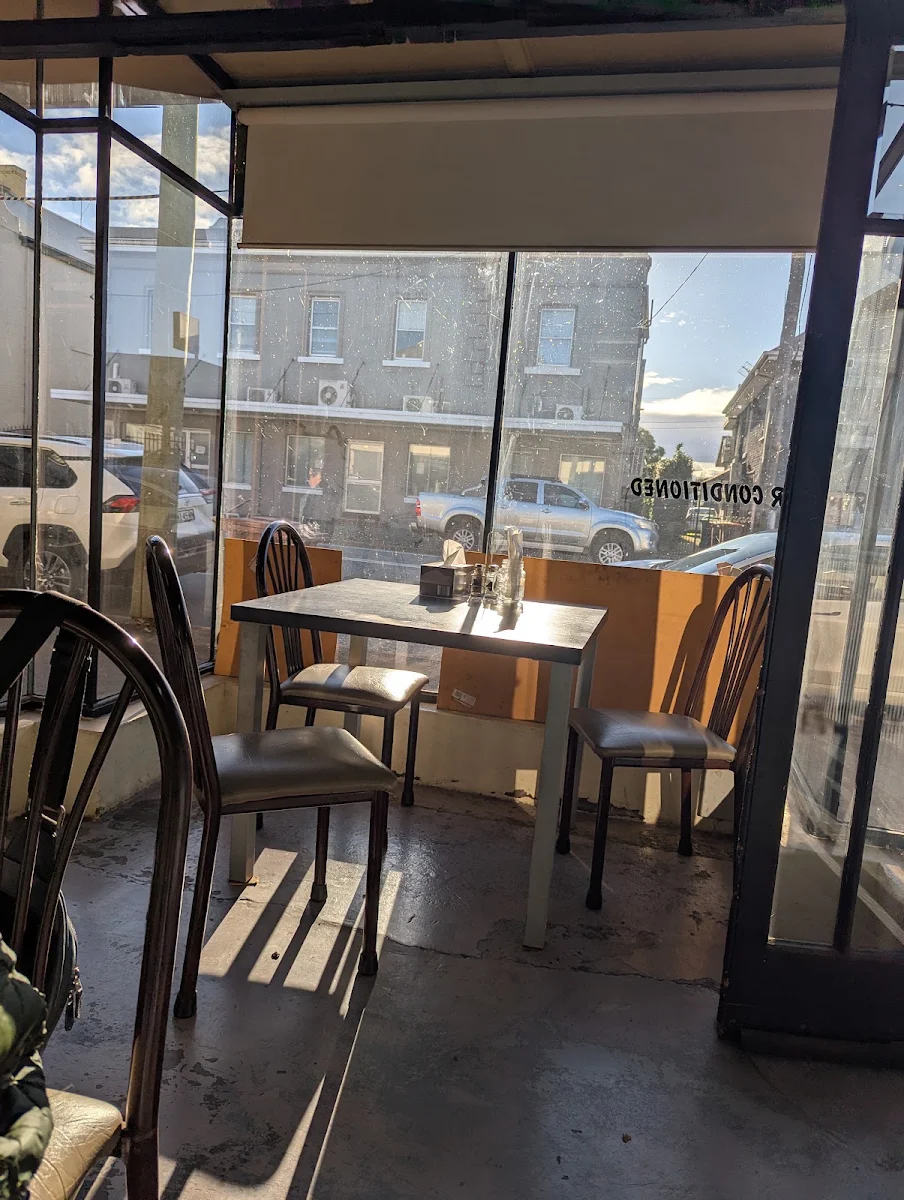 Vibe, Cafe 45
