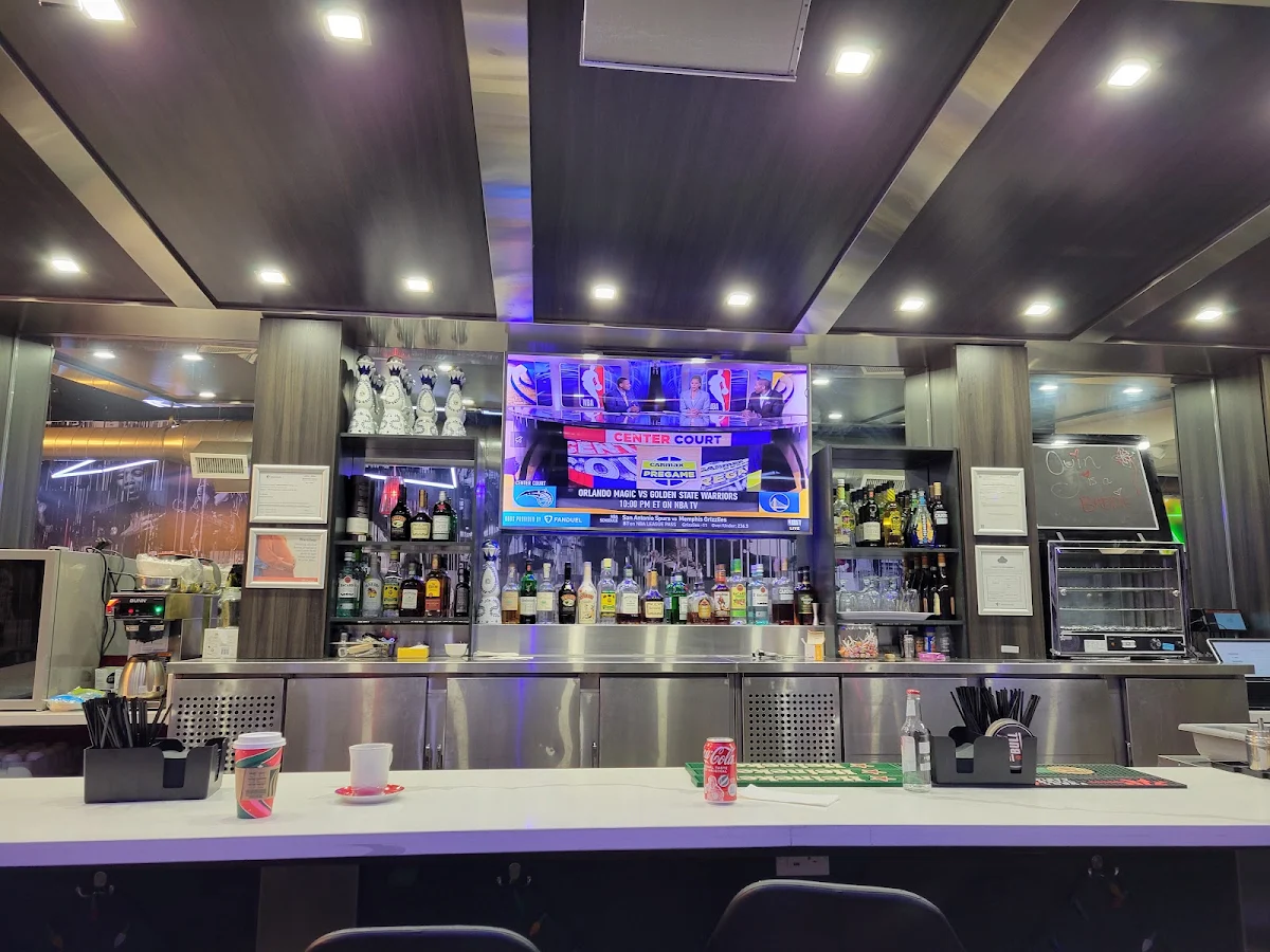 Vibe, Whot Restaurant & Lounge