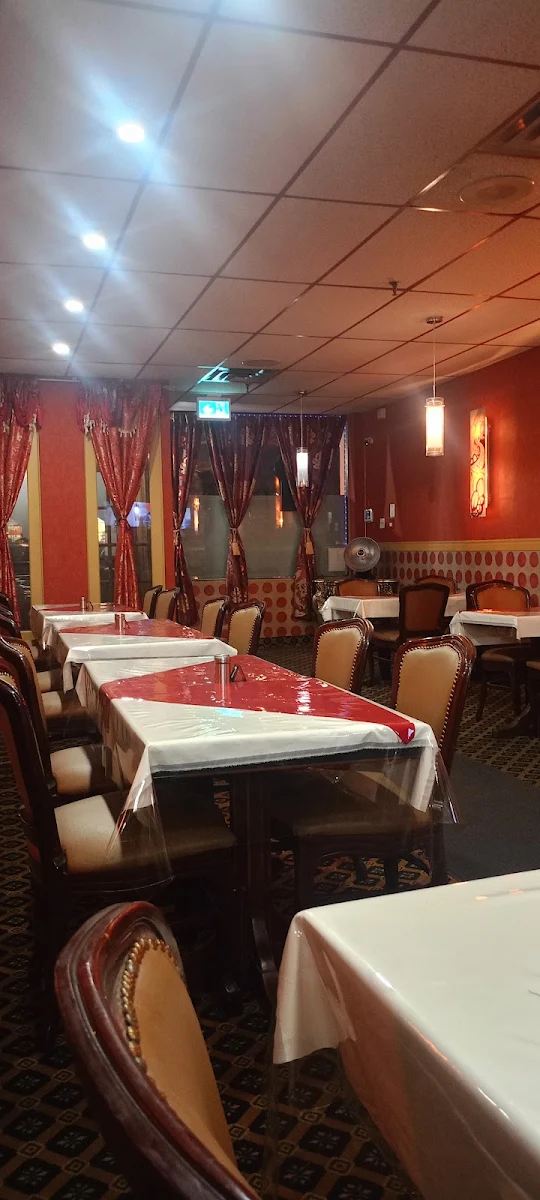 Vibe, Thind villa restaurant