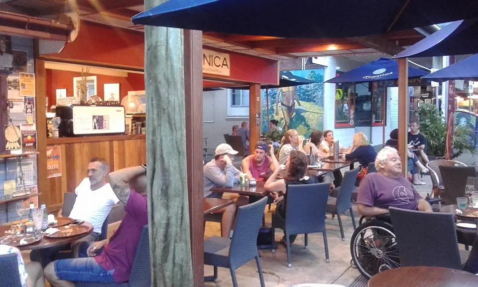 Vibe, Armonica Cafe And Wood Fired Pizza