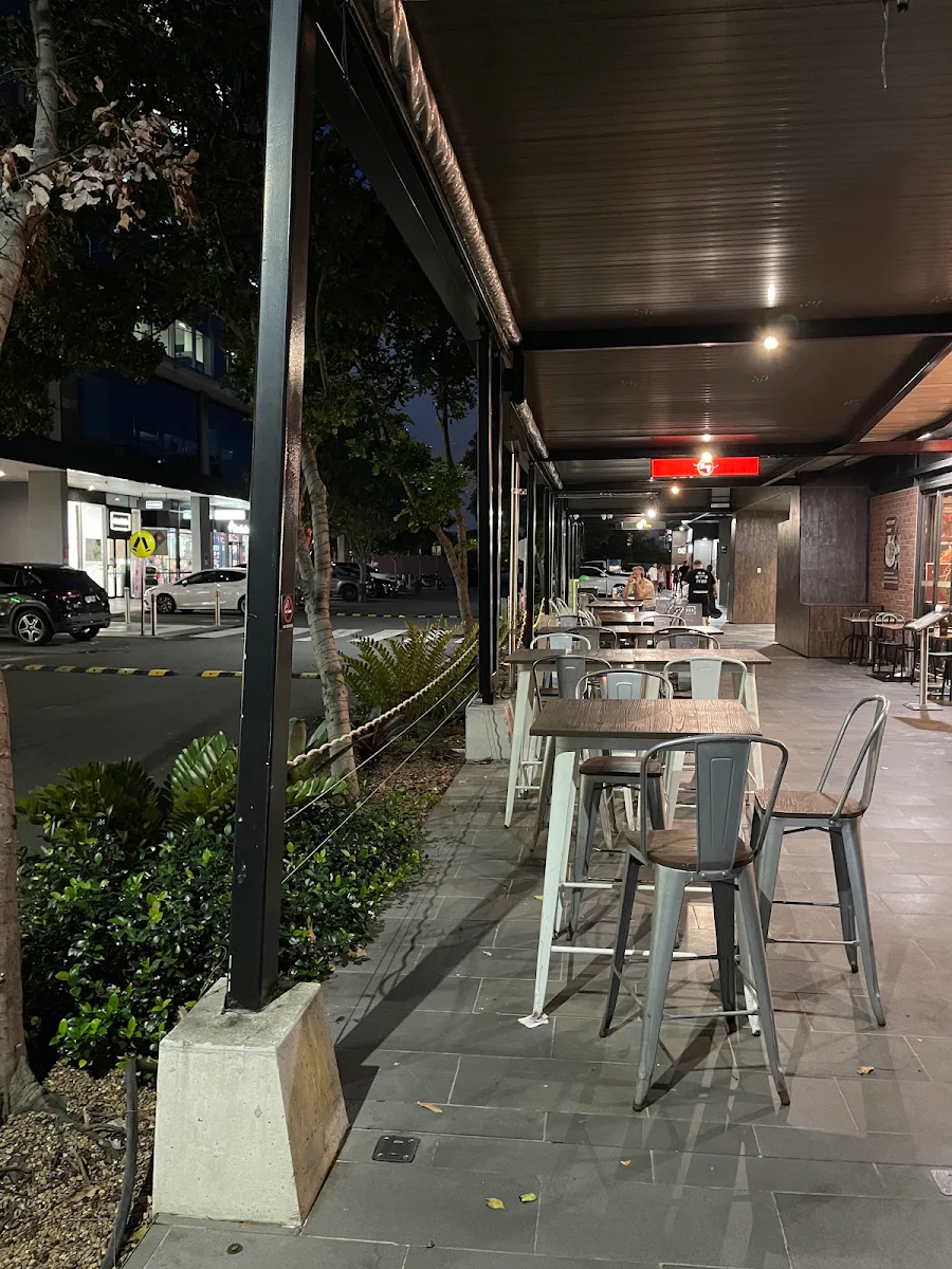 Vibe, HONG KITCHEN & BAR
