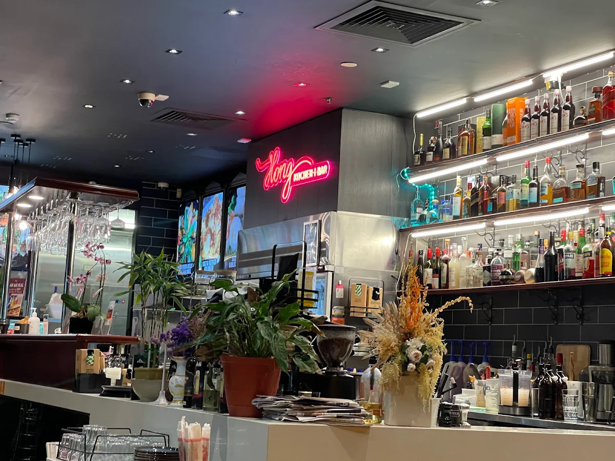 Vibe, HONG KITCHEN & BAR