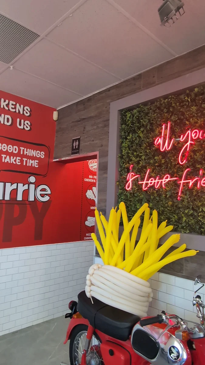 Vibe, Juicy Birds Nashville Hot Chicken