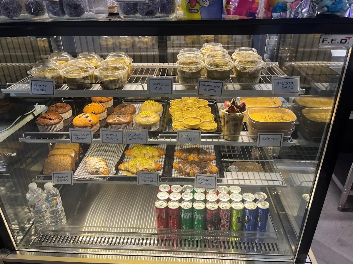 Vibe, Pistachio Dessert Haus