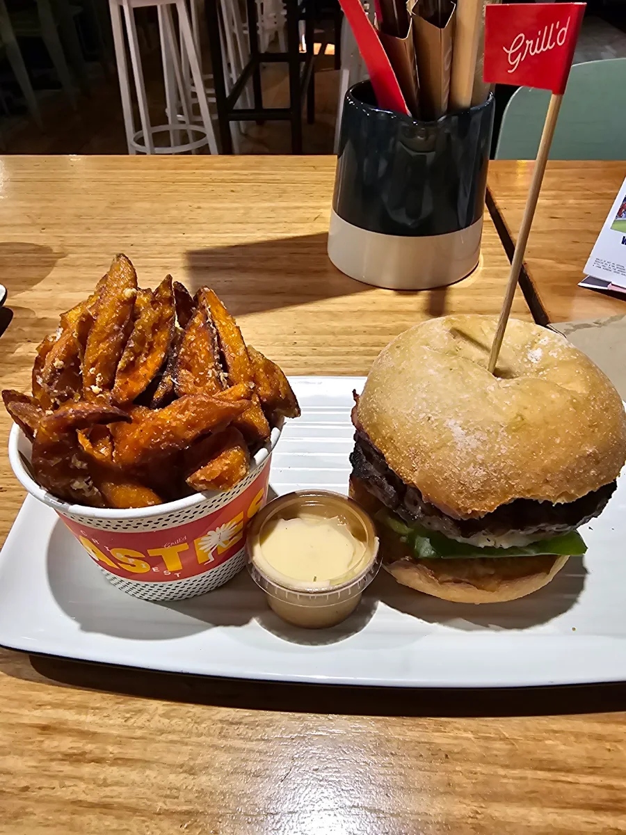 Food & drink, Grill'd Burgers - Whitford City