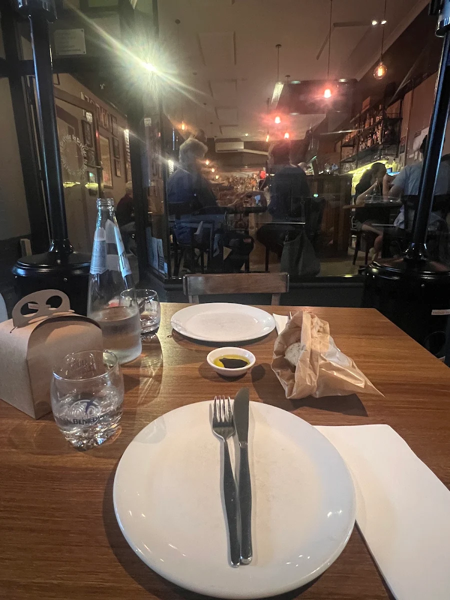 Food & drink, La Disfida Haberfield