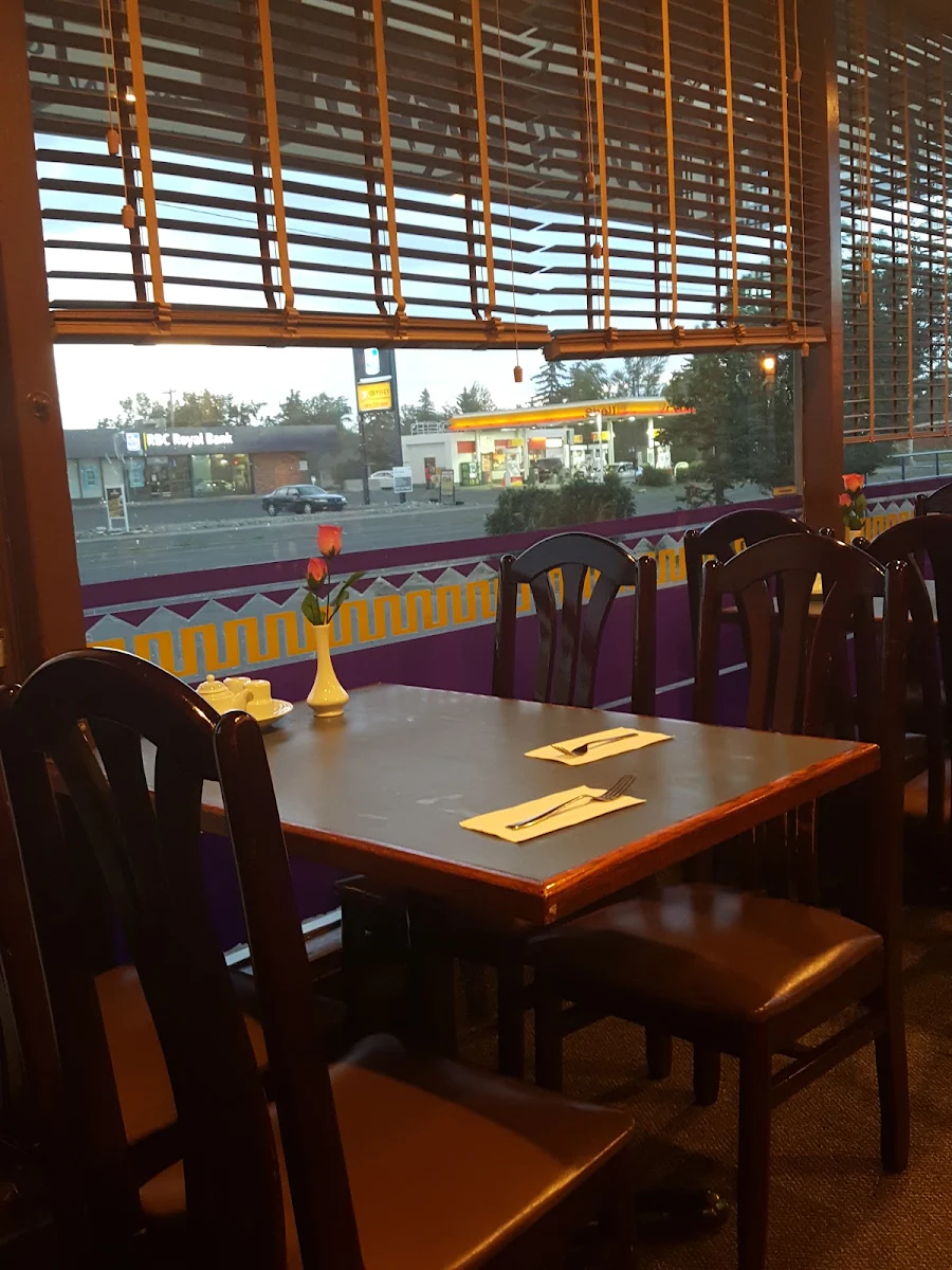 Vibe, Toi Shan Restaurant