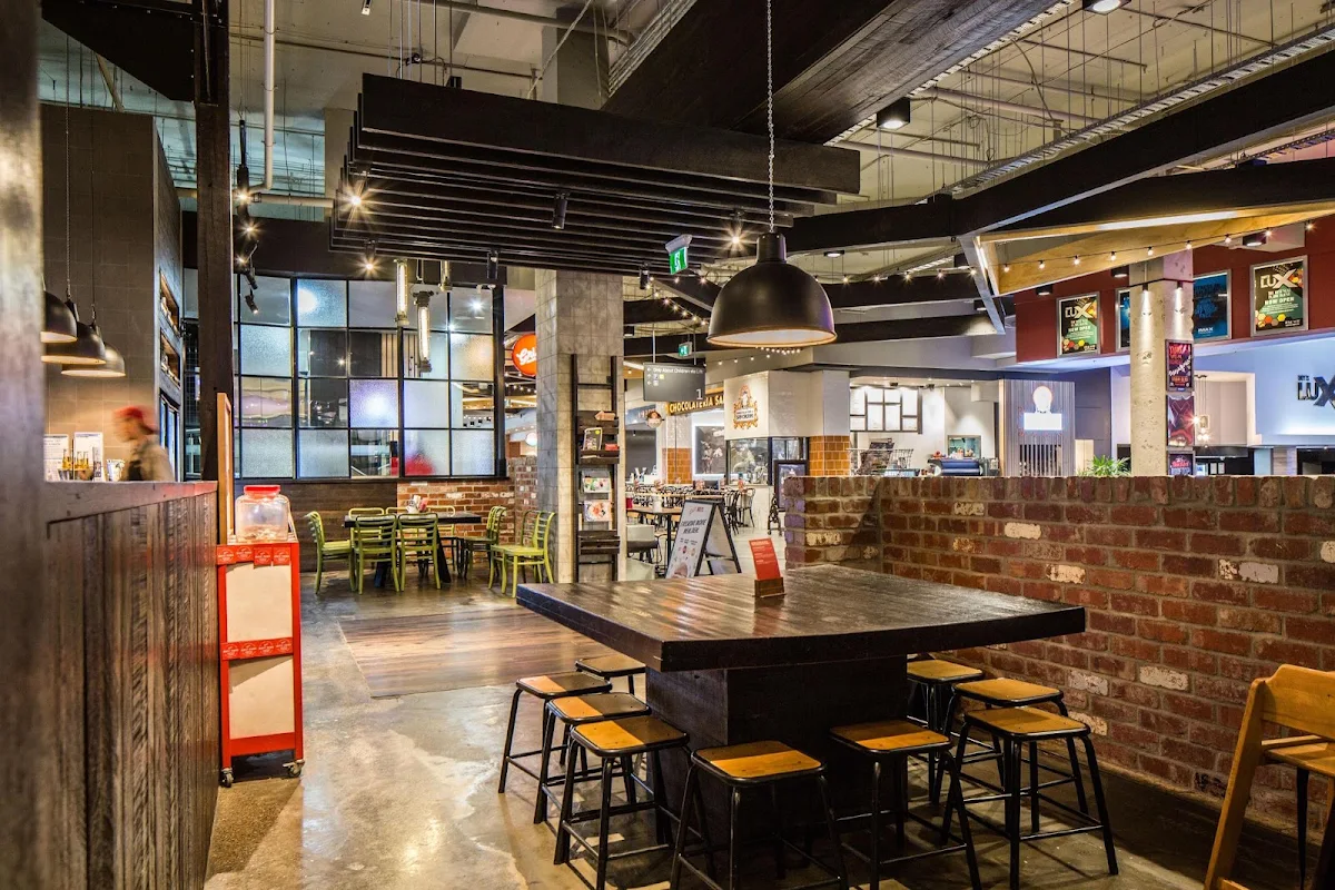 Vibe, Grill'd Highpoint