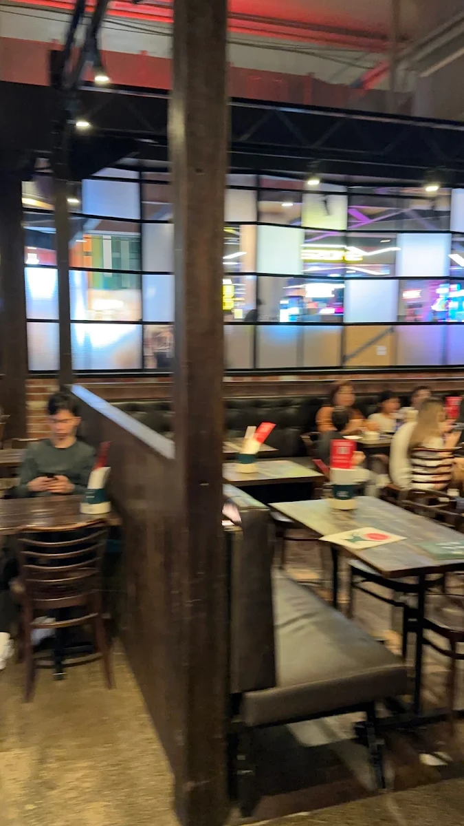 Vibe, Grill'd Highpoint