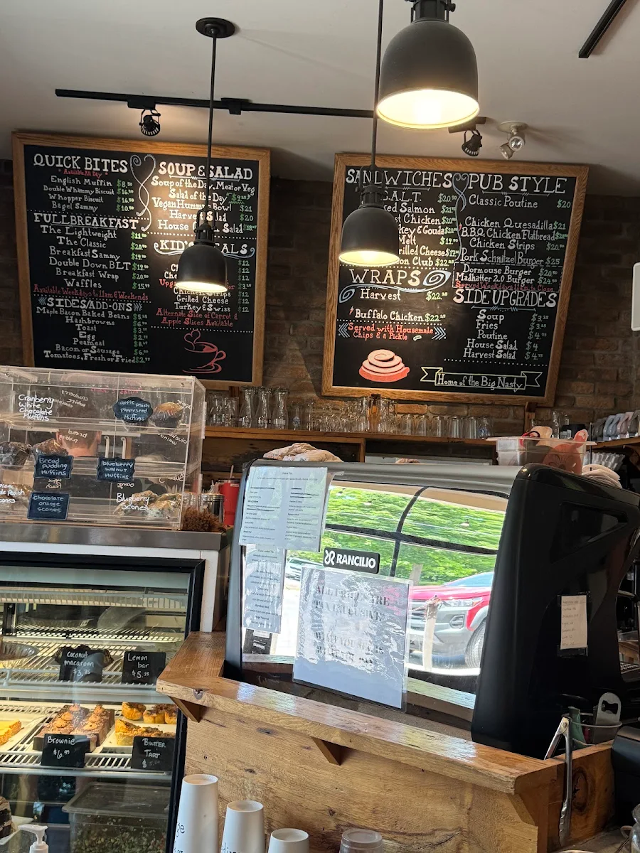 Vibe, Alice's Village Cafe