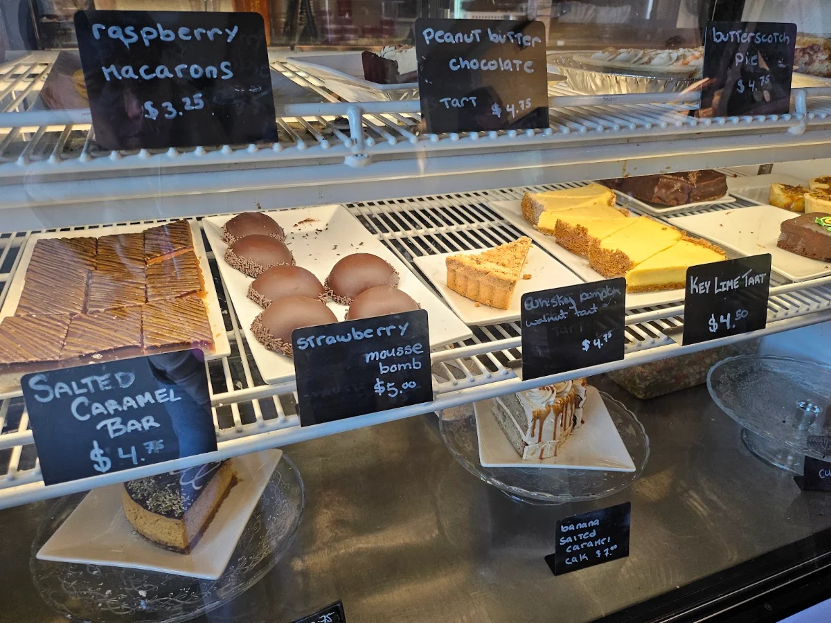 Vibe, Alice's Village Cafe