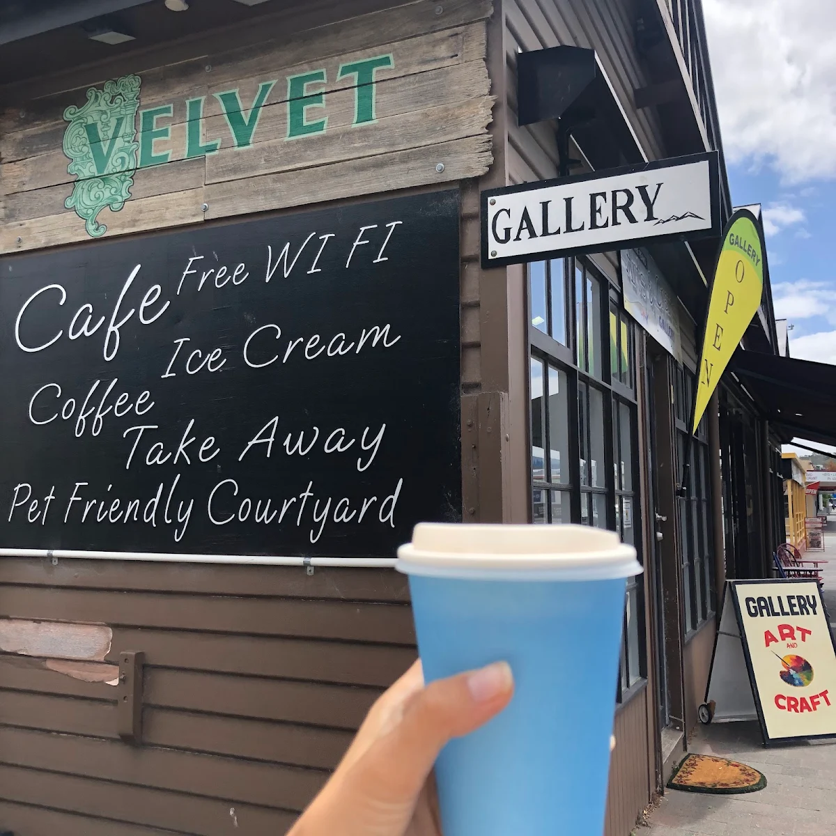 Menu, Velvet