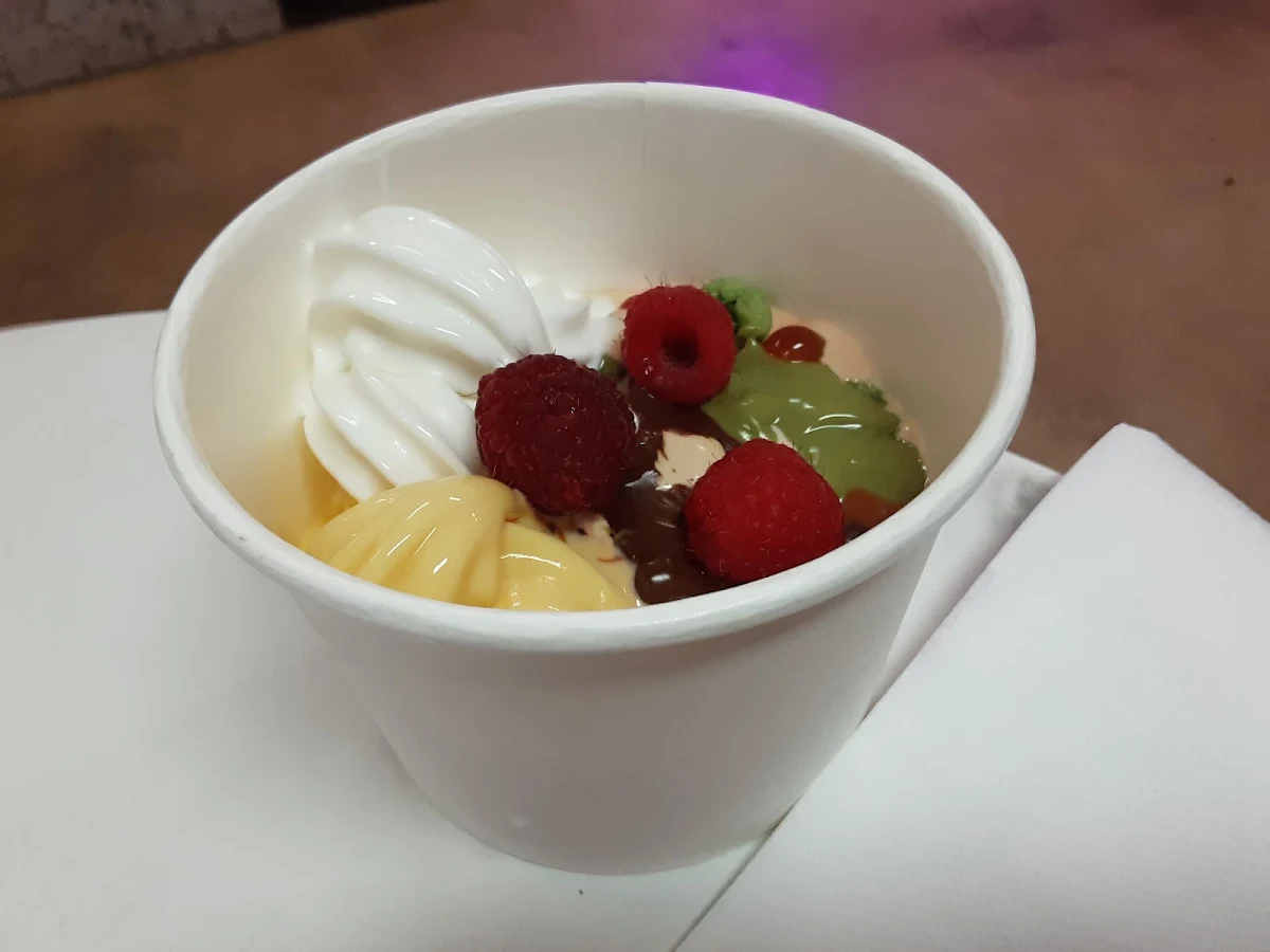Food & drink, Froyo heaven