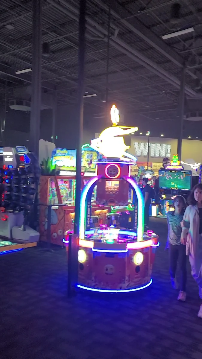 Vibe, Dave & Buster's Oakville