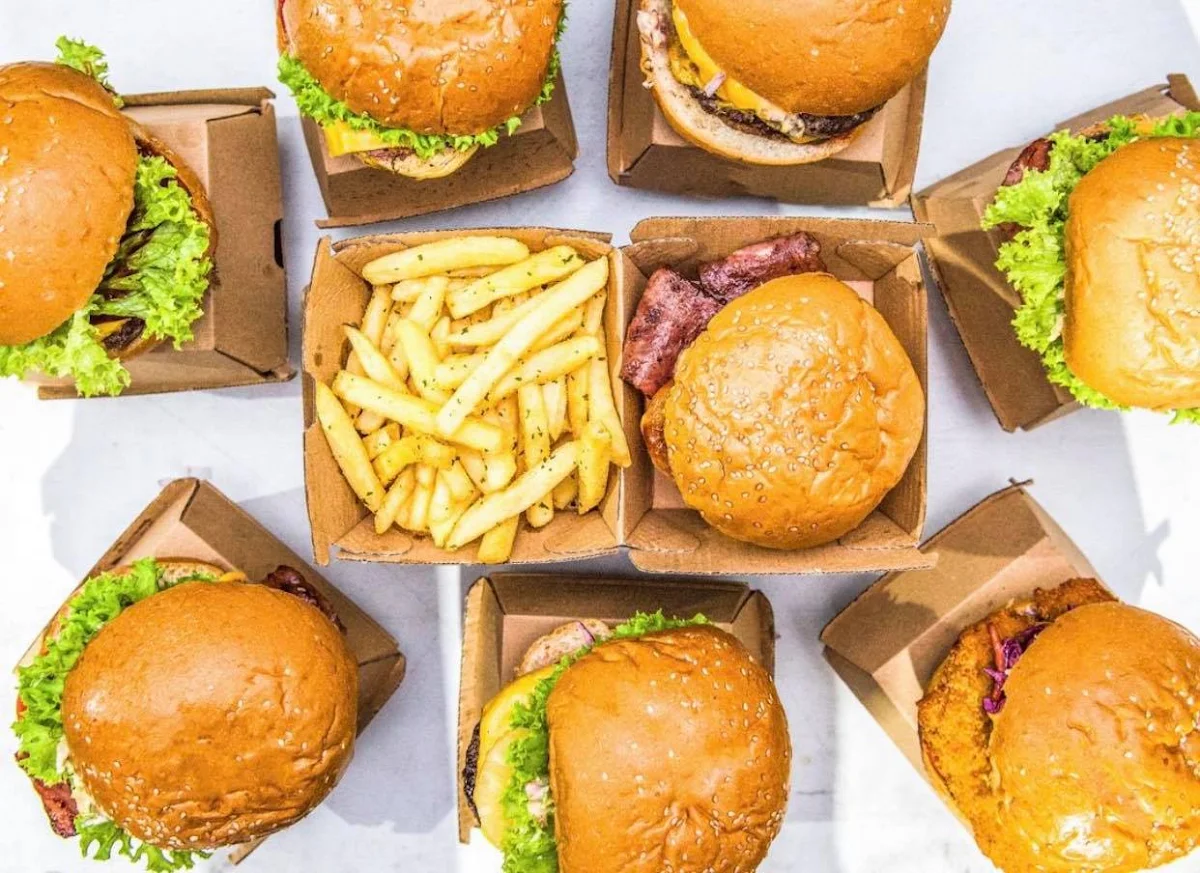 Food & drink, Chubby Buns Burgers Punchbowl