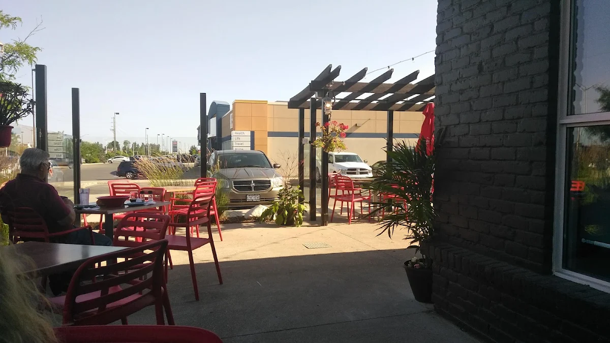 Vibe, East Side Mario's