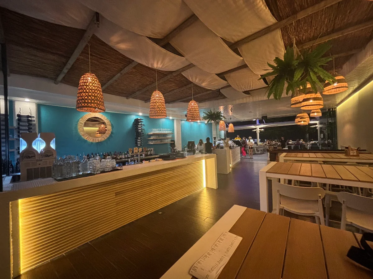 Vibe, Woodfired Mediterranean Grill & Cafe