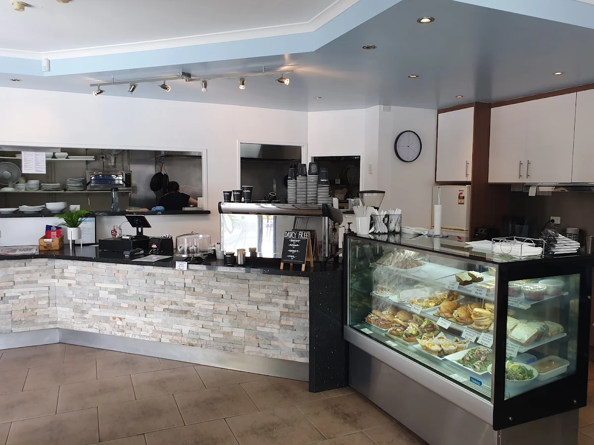 Vibe, Naughty Bean Cafe