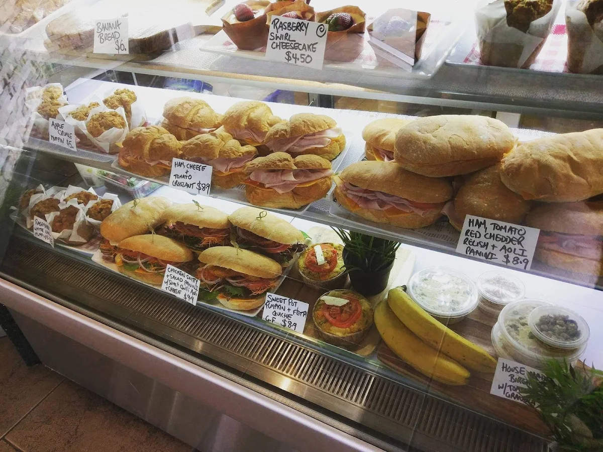 Vibe, Naughty Bean Cafe