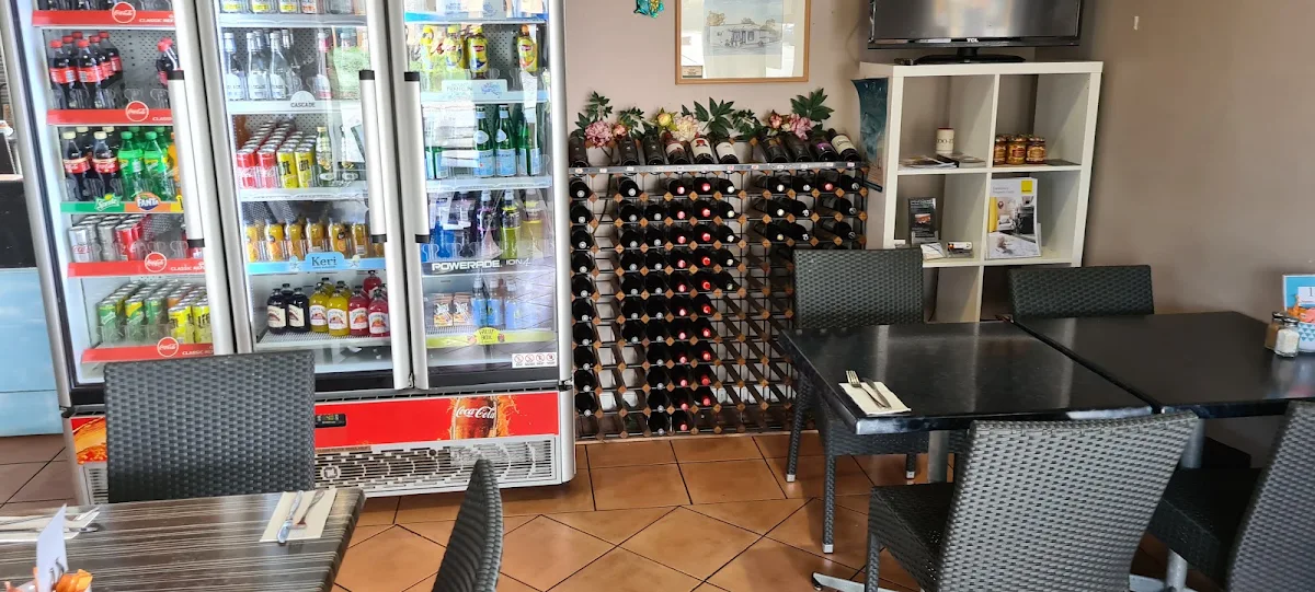 Vibe, The Location Cafe