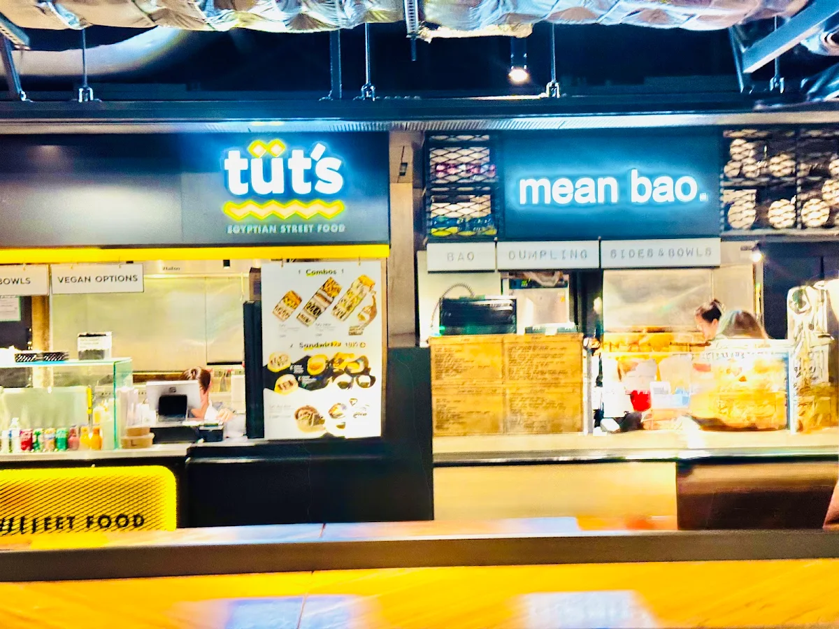 Vibe, Tut's Egyptian Street Food
