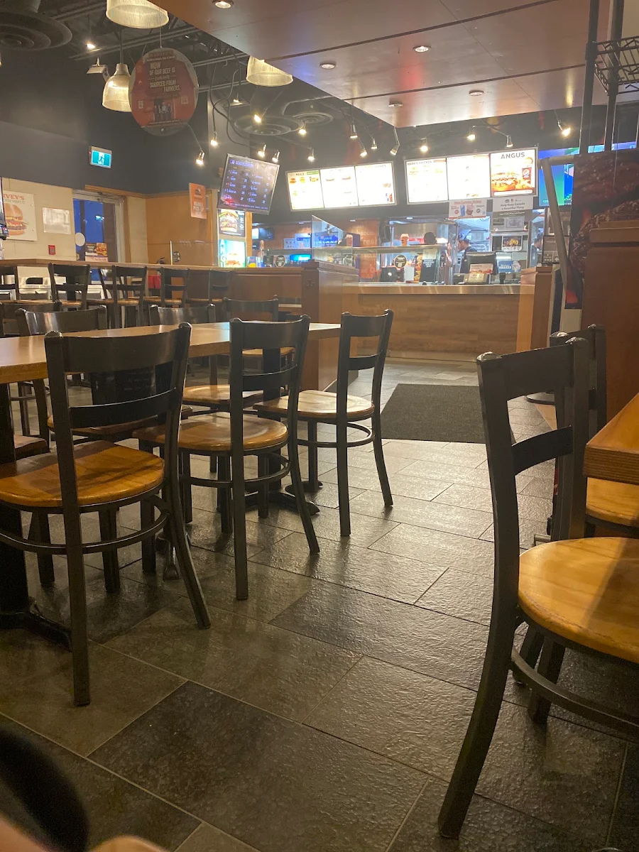 Vibe, Harvey's