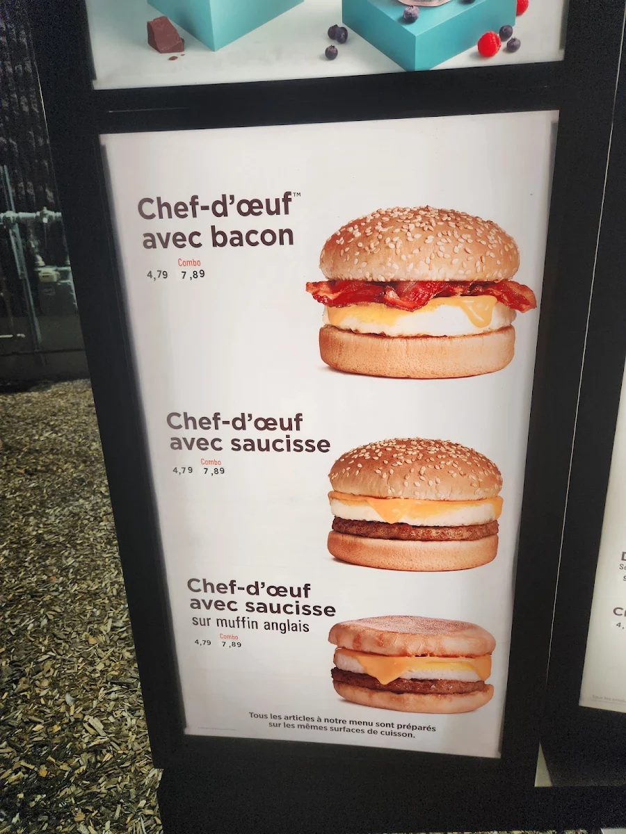 Menu, A&W Canada