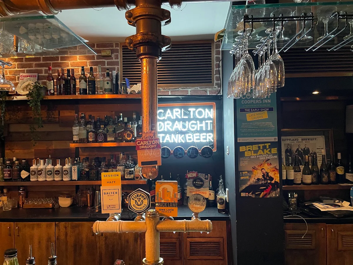 Vibe, The Coopers Inn