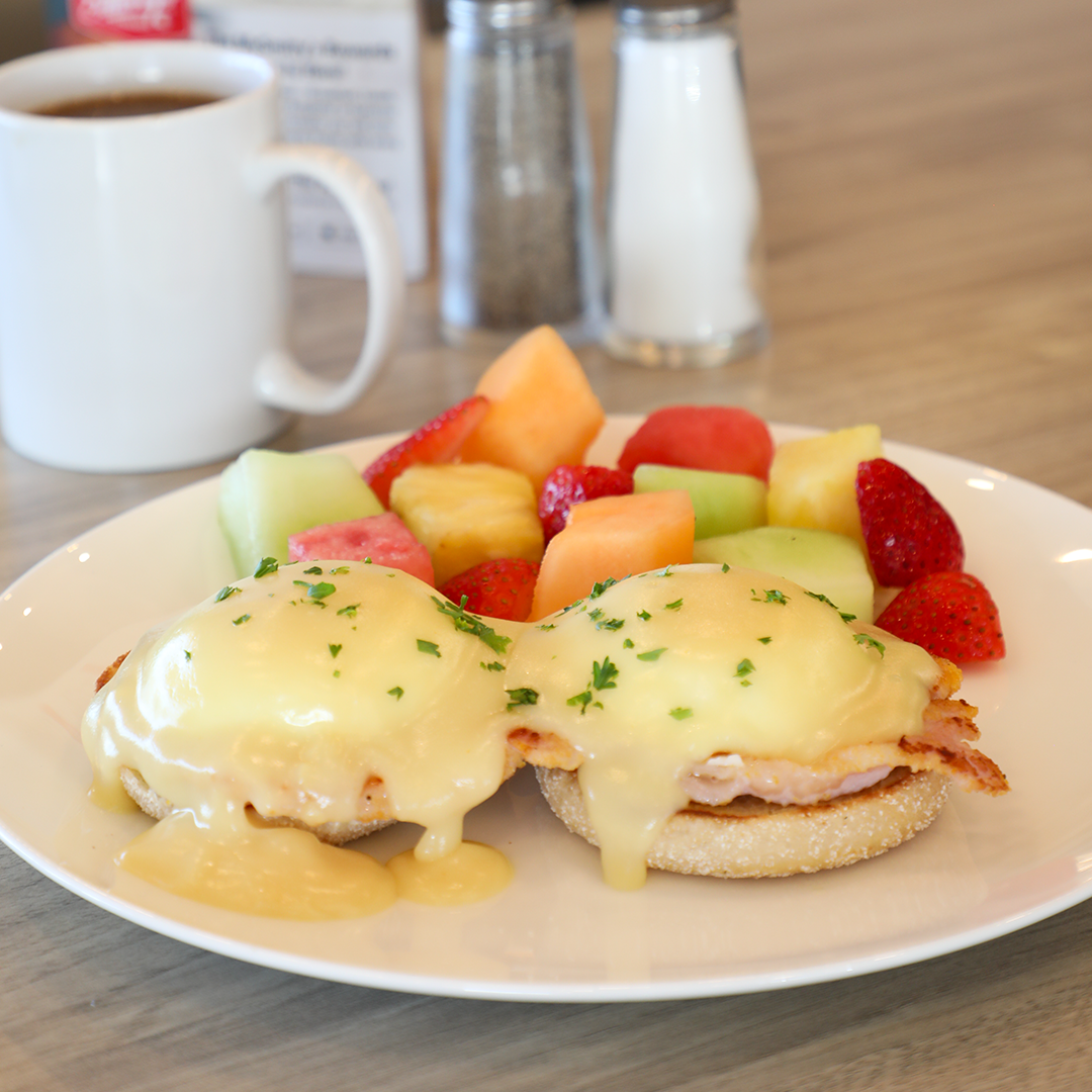 Food & drink, Smitty's Restaurant & Lounge - Winnipeg Garden City