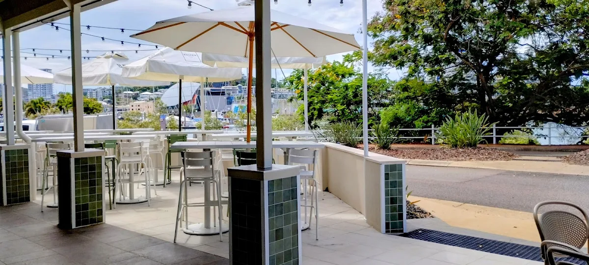 Vibe, The Metropole Hotel