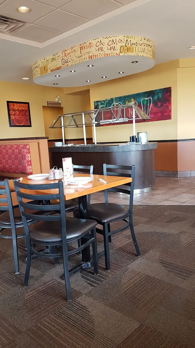 Vibe, Pizza Hut