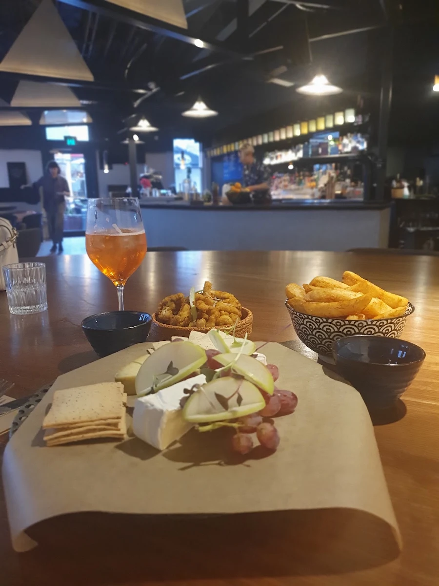 Food & drink, Sonder Bar