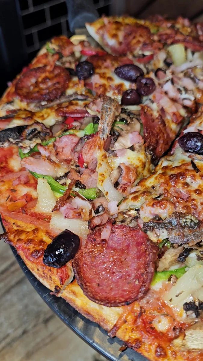 Food & drink, George's Pizzeria Bella Vista