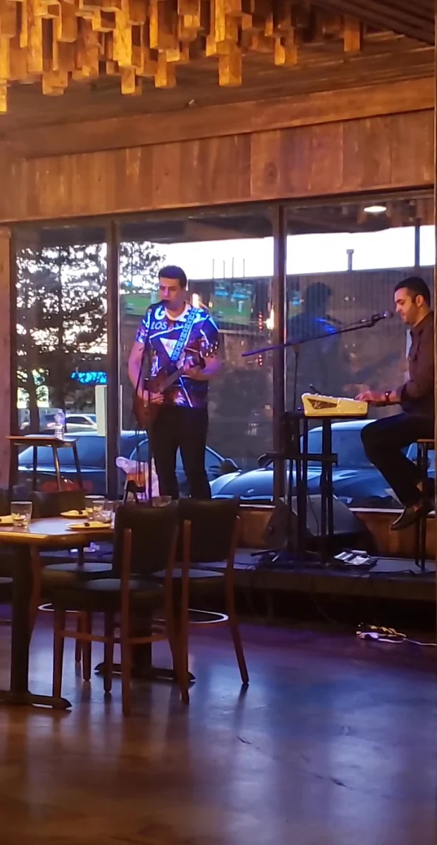 Vibe, Roses Kebab Land Express (Take Out)