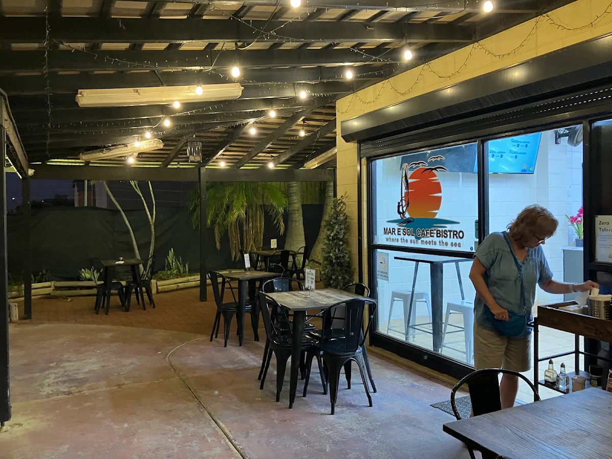 Vibe, Mar E Sol Cafe Bistro
