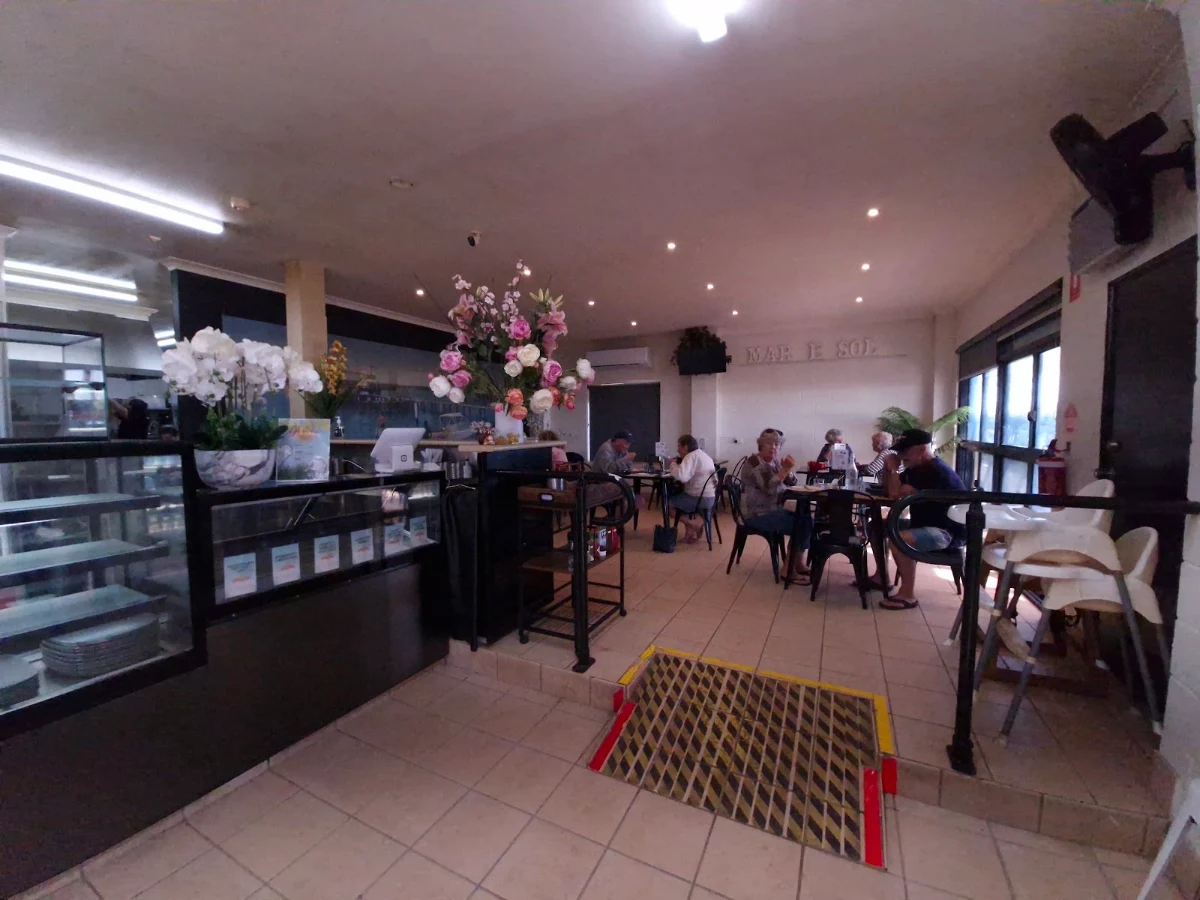 Vibe, Mar E Sol Cafe Bistro