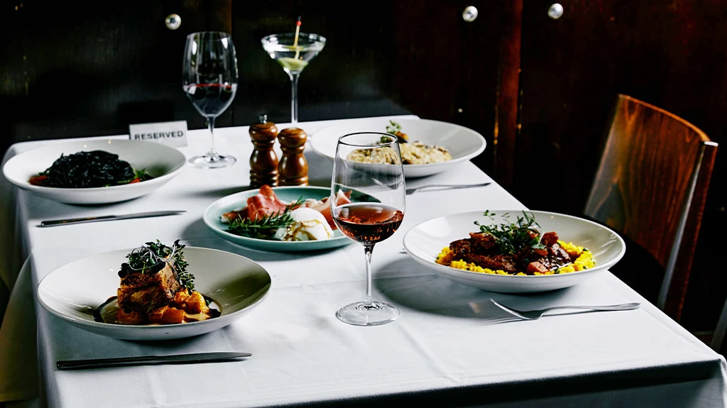 Food & drink, Renzo's Bar