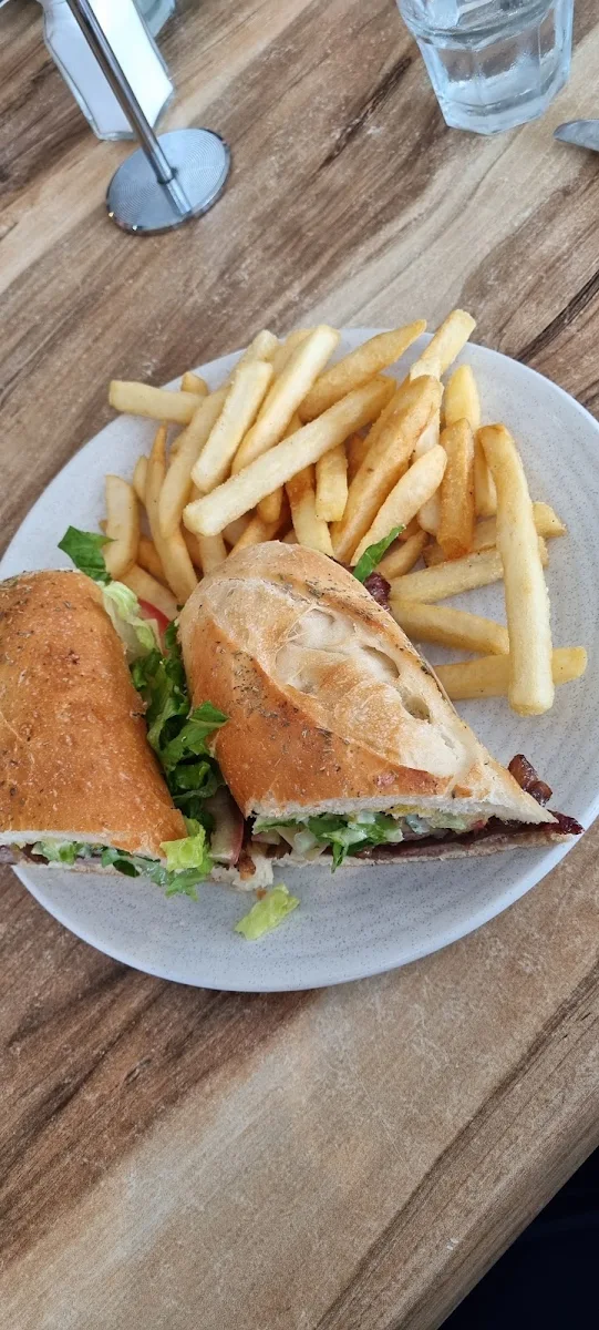 Food & drink, Full Flava Café