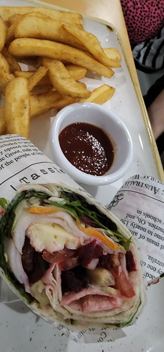 Food & drink, Relish Grill & Bar 🍻