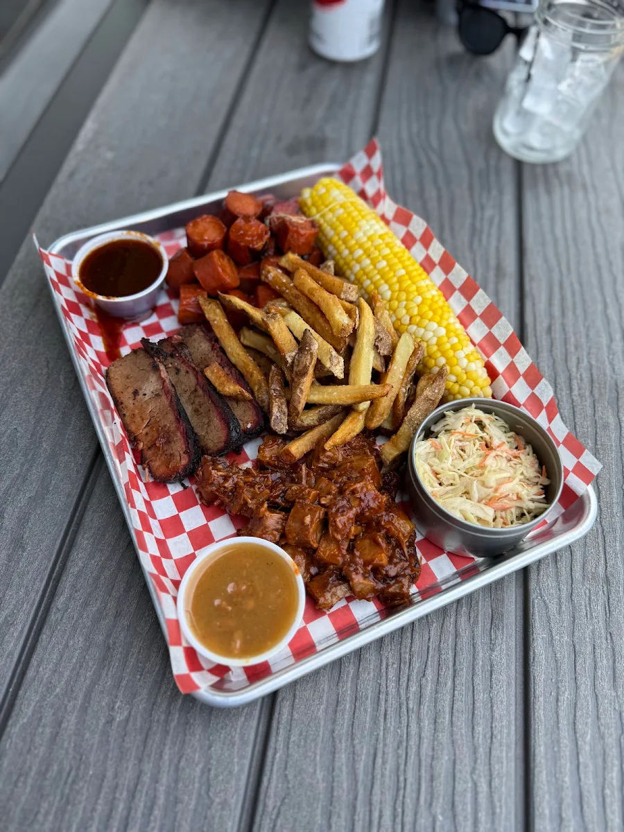 Food & drink, Moose McGuire's Huntclub