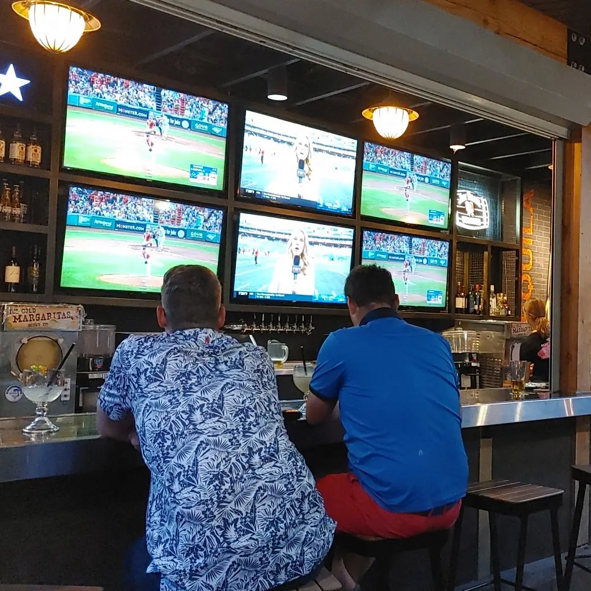 Vibe, Lone Star Texas Grill