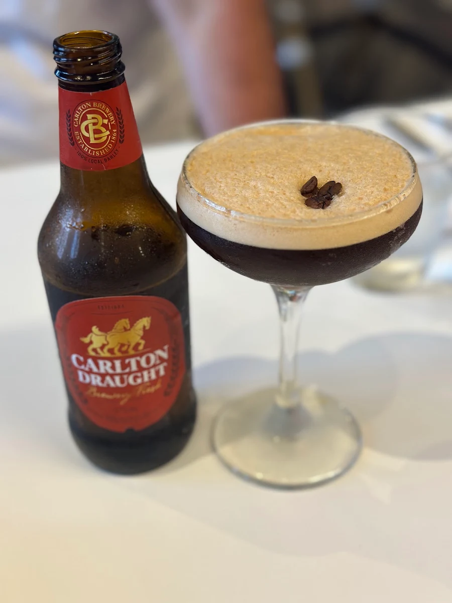 Food & drink, Dazzas Bar at RACV Noosa Resort