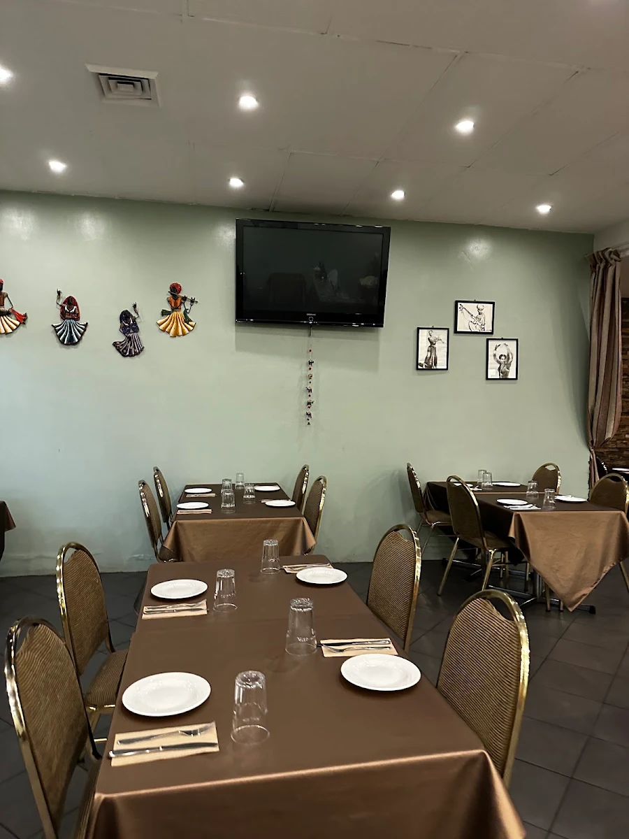 Vibe, Tadka Indian Restaurant