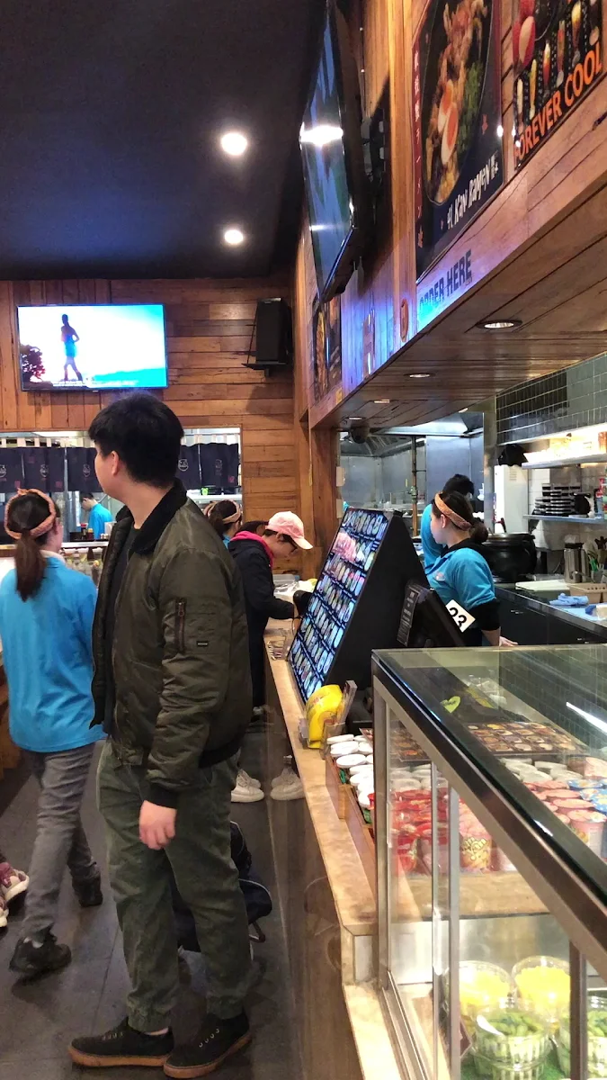 Vibe, Menya Ramen Elizabeth