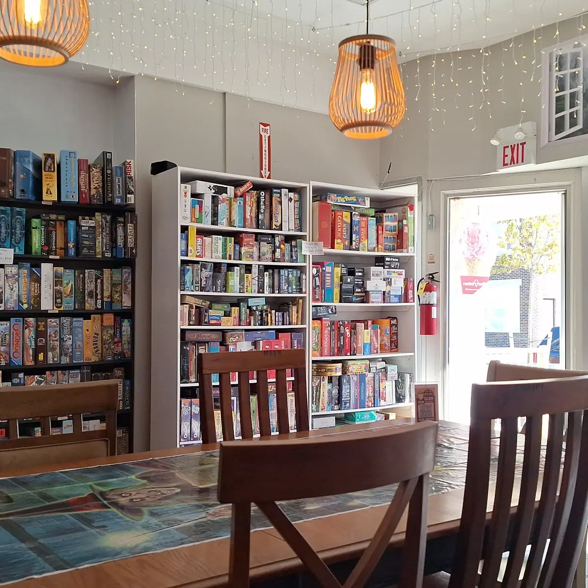 Vibe, Left of Central | Board Game Cafe