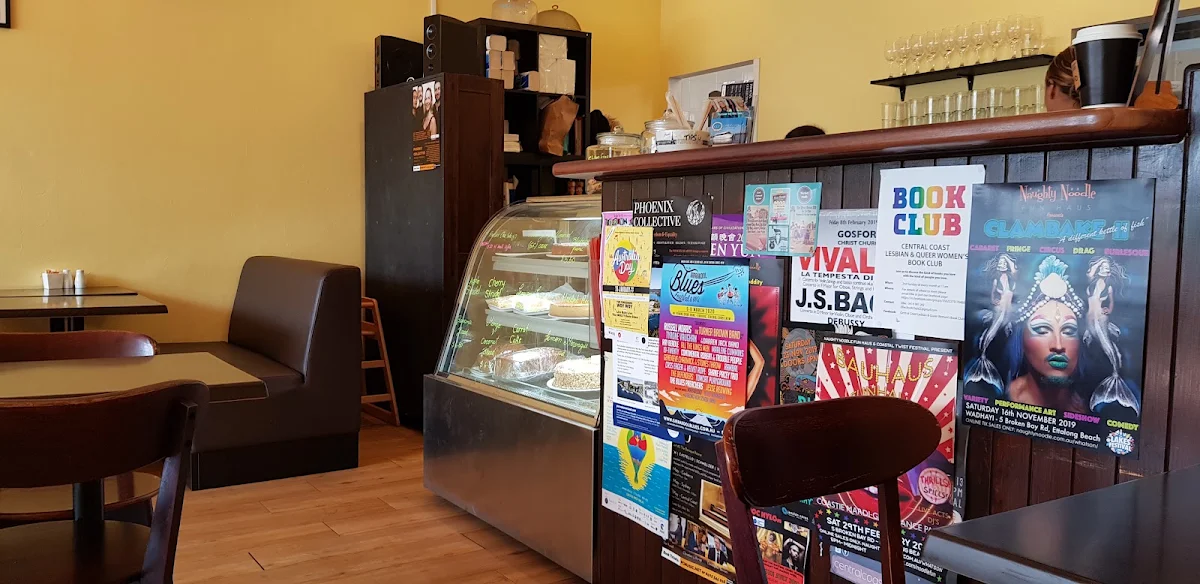 Vibe, HOTARU Japanese Cafe & Restaurant (19 The Boulevarde)