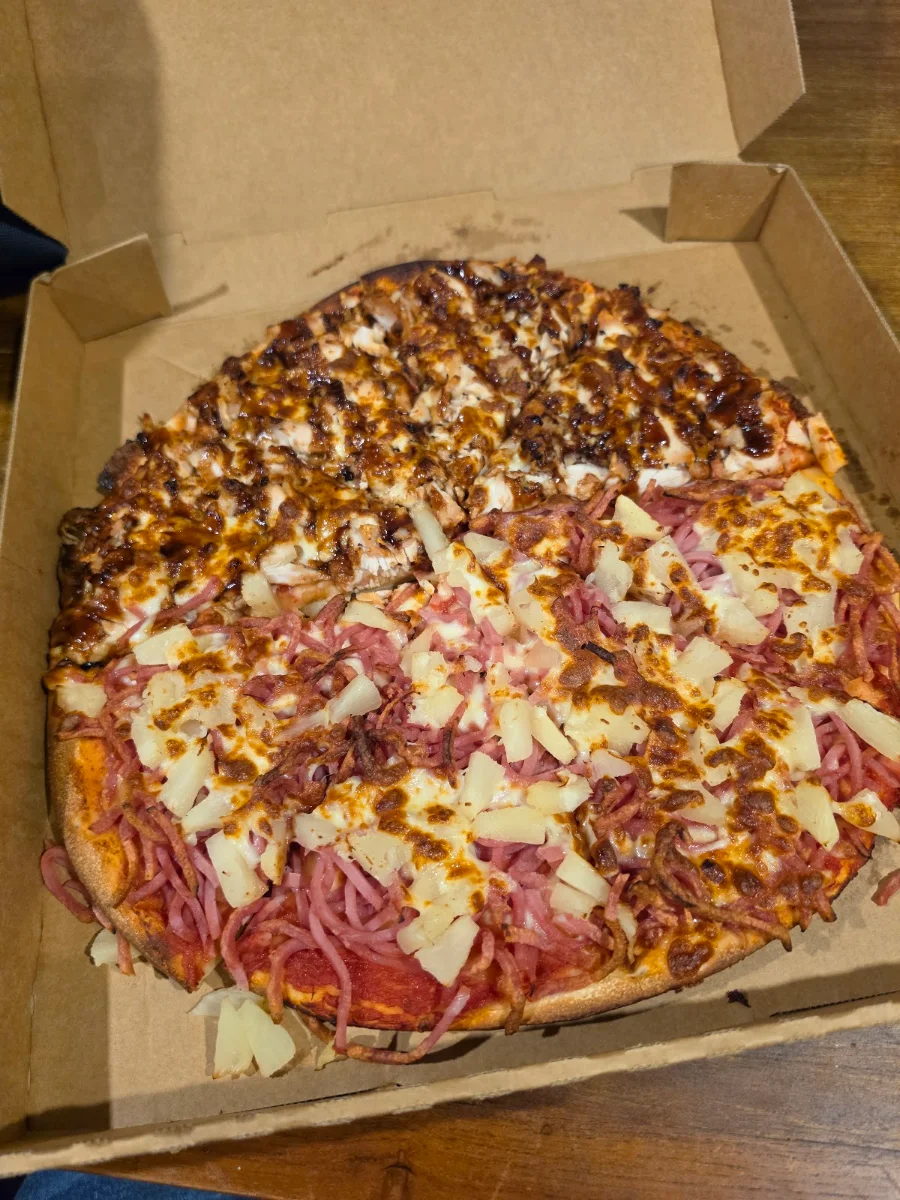 Food & drink, Town and Country Pizza Bairnsdale
