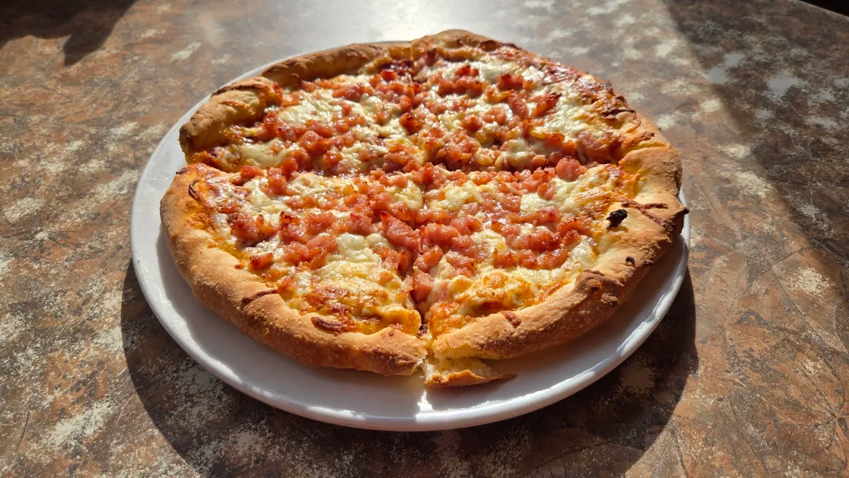Food & drink, Scott's Pizza Burger