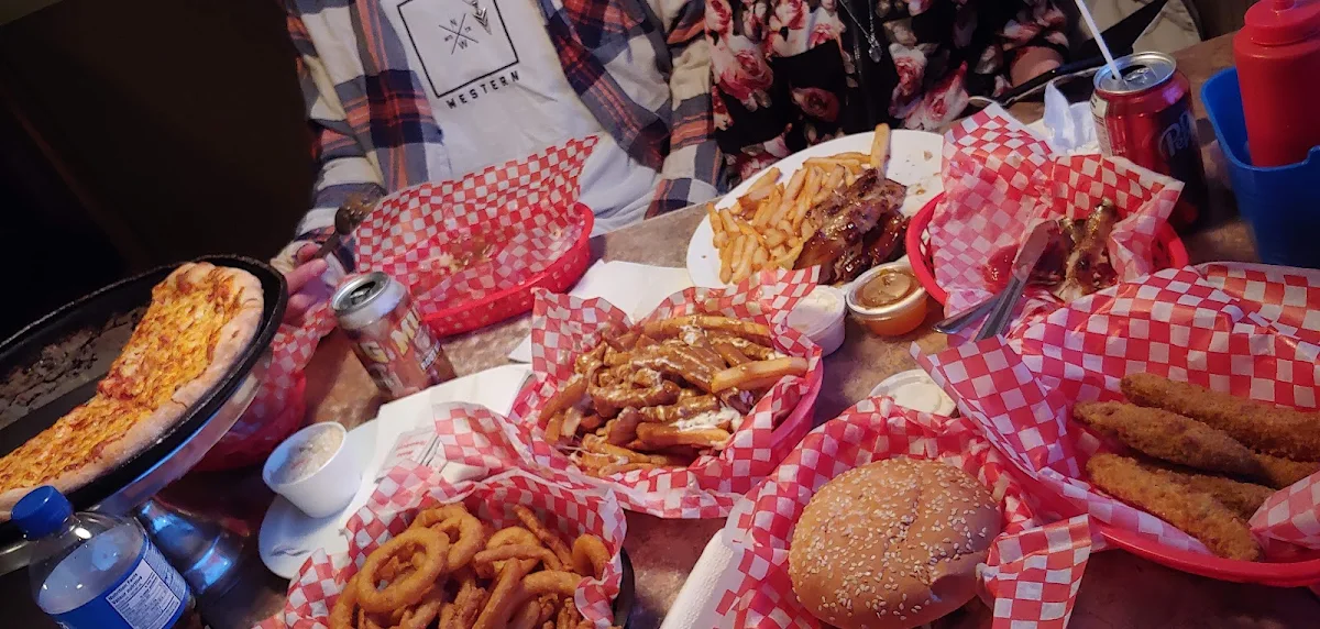 Food & drink, Scott's Pizza Burger
