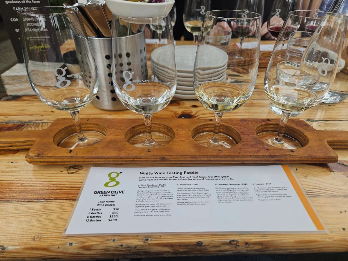 Food & drink, Green Olive at Red Hill
